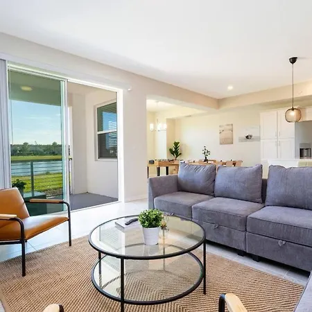 Lovely Condo At Storey Lake! - Stl115